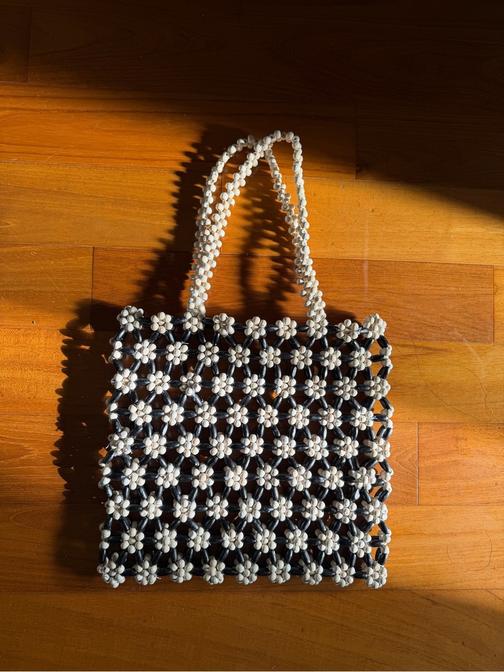 Urban Outfitters Floral Beaded Handbag 🖤